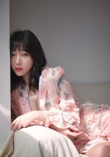 欧美头像简约气质女_BD国语最新电影在线观看