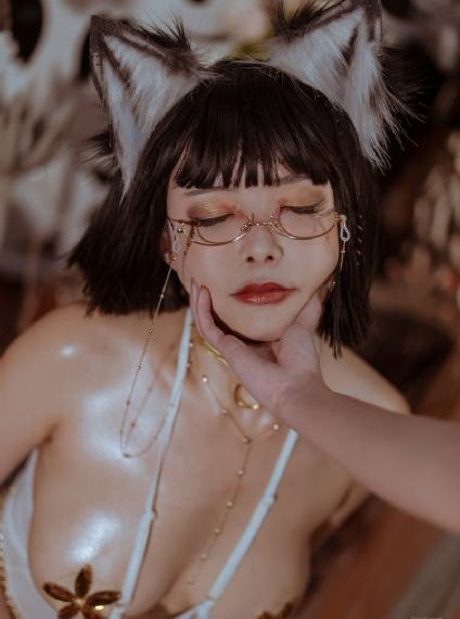 欧美兽交人与马视频_HD在线视频观看