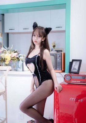欧美美女搞黄_手机免费播放动漫