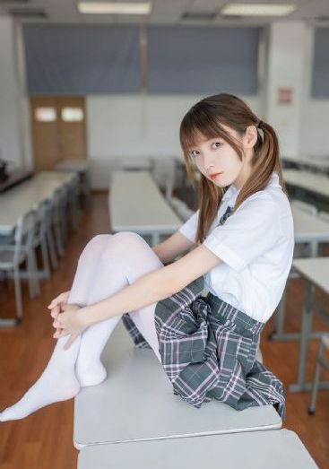欧美金发碧眼极品美乳_HD高清在线观看